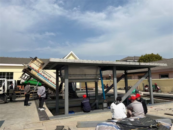 12方景观式移动垃圾压缩站