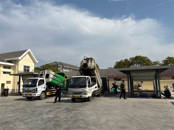 22方景观式移动垃圾压缩站